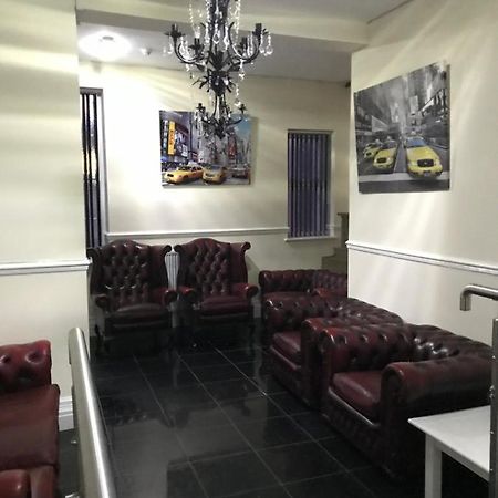 Sandy Pad'S Apartments Рил Екстериор снимка