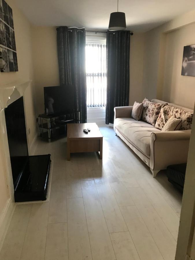 Sandy Pad'S Apartments Рил Екстериор снимка