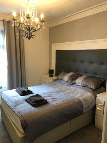 Sandy Pad'S Apartments Рил Екстериор снимка