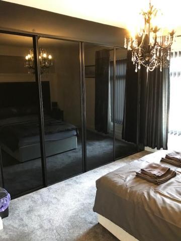Sandy Pad'S Apartments Рил Екстериор снимка
