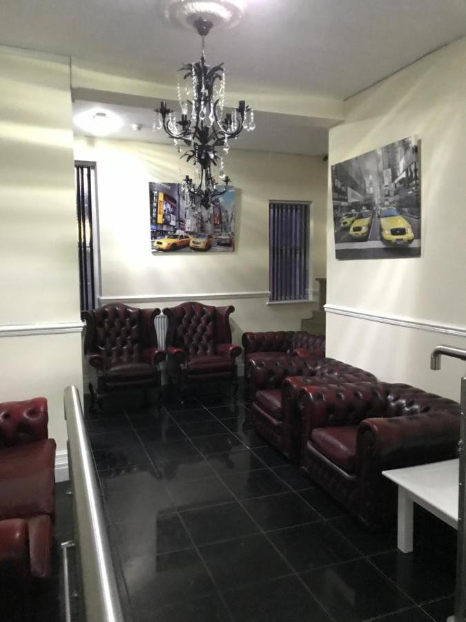 Sandy Pad'S Apartments Рил Екстериор снимка