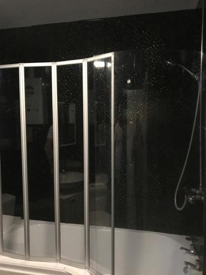 Sandy Pad'S Apartments Рил Екстериор снимка
