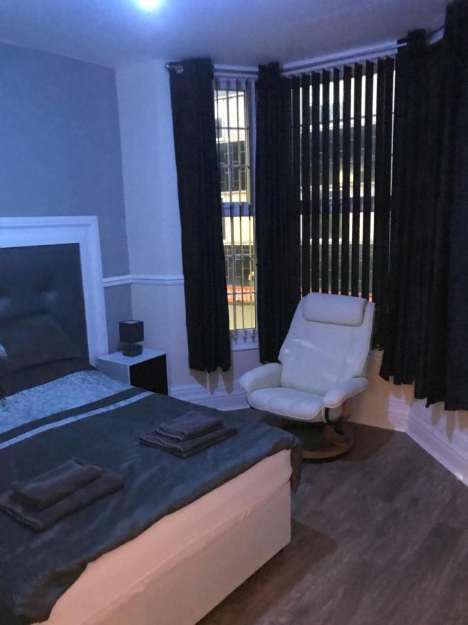 Sandy Pad'S Apartments Рил Екстериор снимка